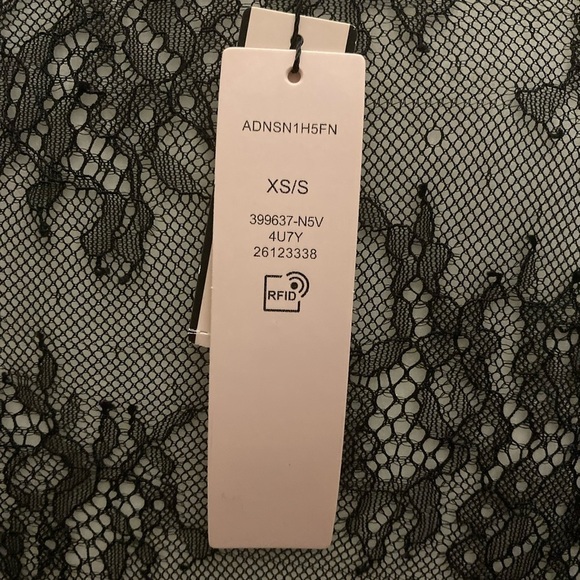 Victoria’s Secret Chantilly Lace Robe NWT - Picture 10 of 12